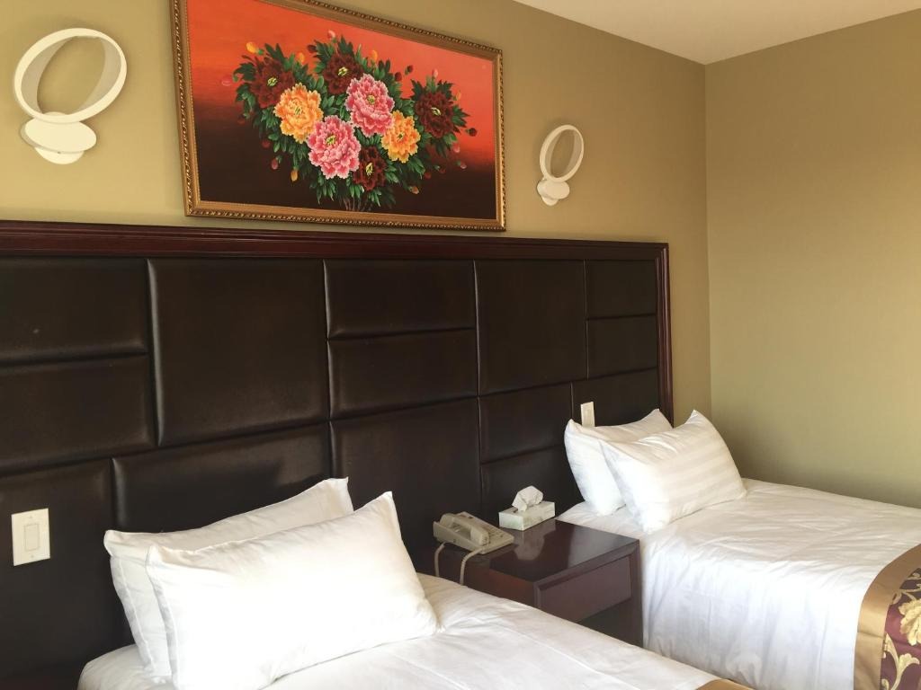 هتل کویینز کندی